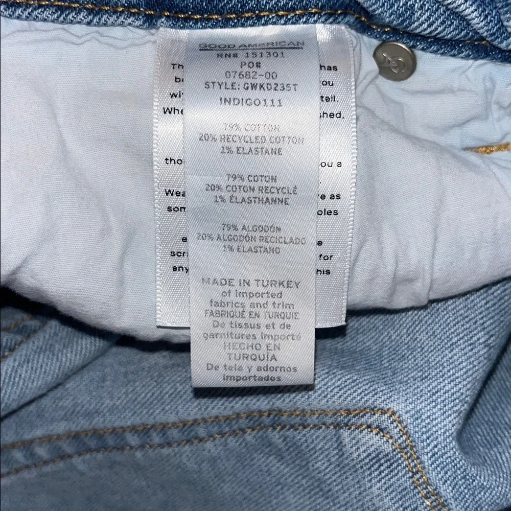 Good American distressed light wash jeans | size 6/28
